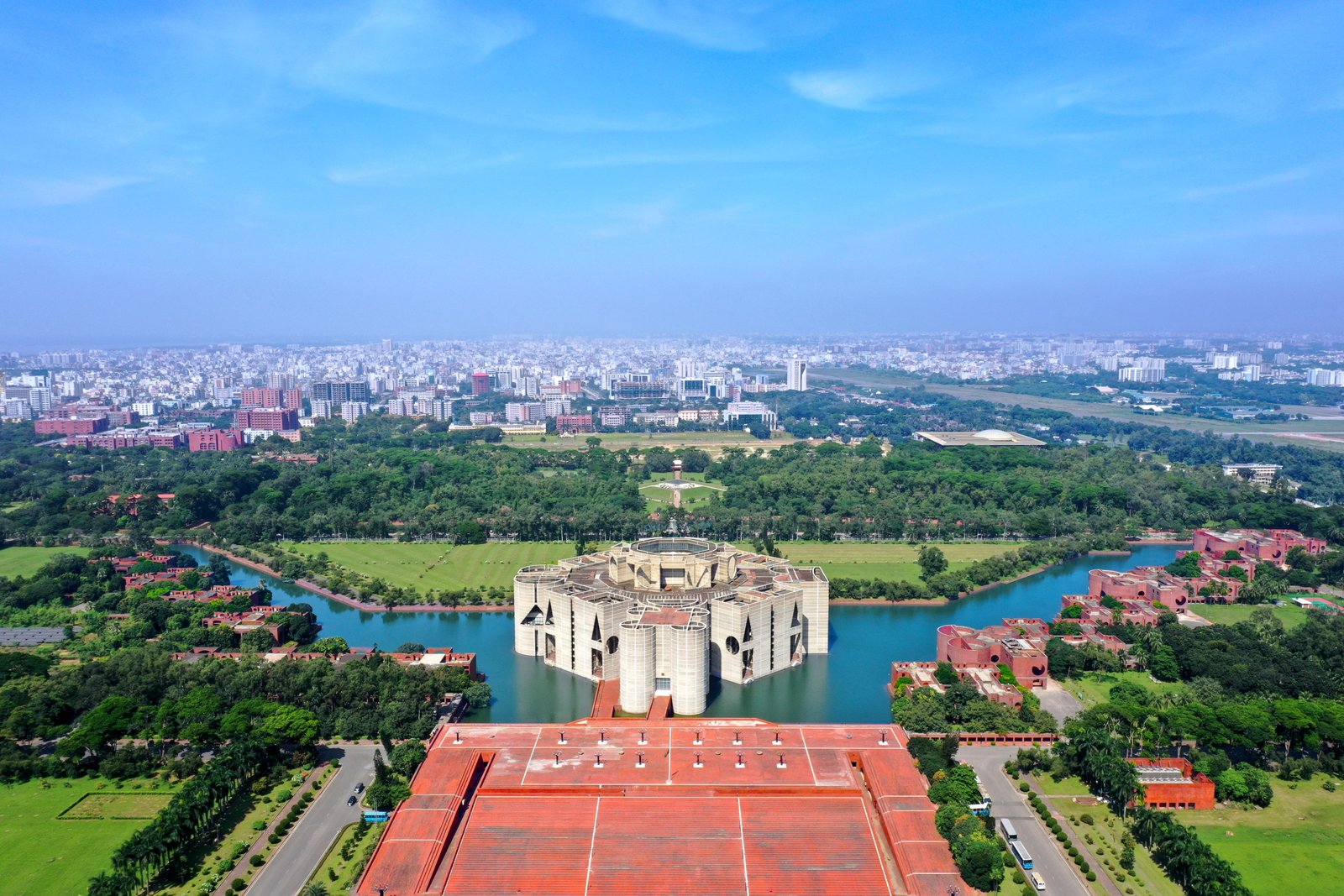 জাতীয় সংসদ ভবন